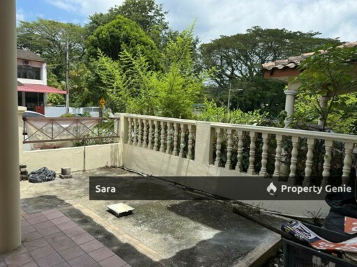 Gunung Rapat, Taman Taufik Double Storey for Sale