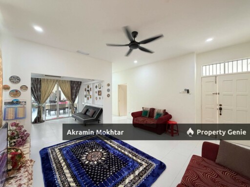 FREEHOLD, PARTIALLY FURNISHED & TANAH LUAS 107×80 | 1 Storey Bungalow, Mahkota Hills, Seksyen 18 Bandar Tasik Senangin, Lenggeng