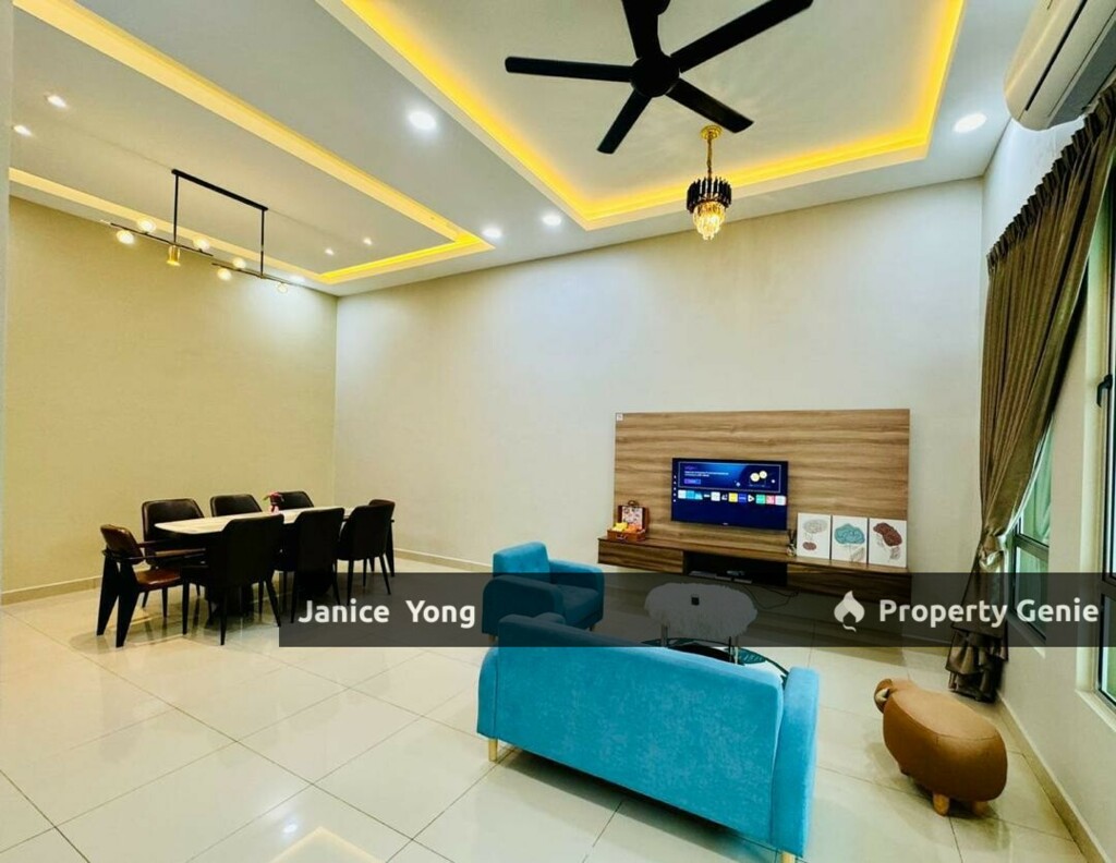 Austin Residence @ Taman Mount Austin