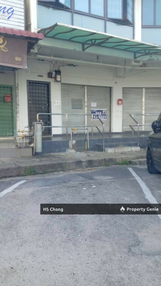 Spacious 2285 sqft Shop For Rent Near Johor Jaya Amenities