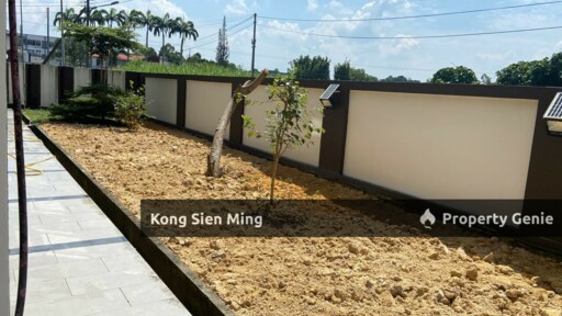 Sibu Double Storey Corner at Jalan Old Oya