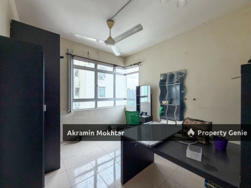 Corner Unit & 1 Parking | Mutiara Anggerik Serviced Apartment Seksyen 15, Shah Alam