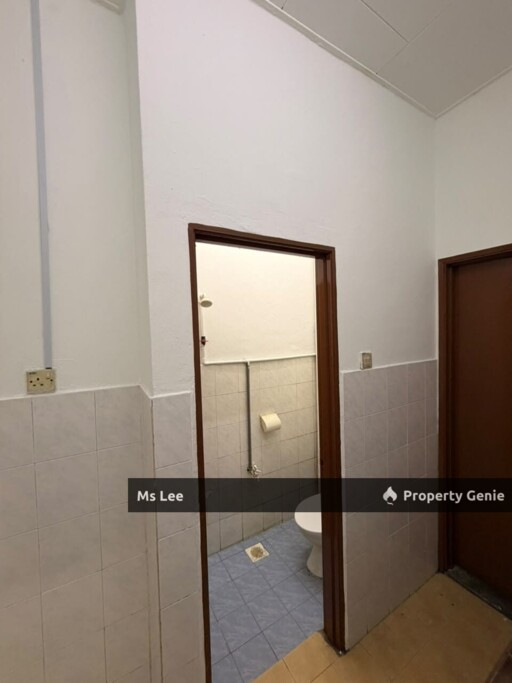 2nd Floor Shop Apartment-Taman Sementa Utama @ Klang-Ready Now