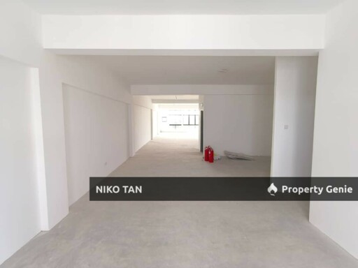 For Rent 3 Storey Shop Lot @ Ixora Park City, Jalan Siantan, Meridin East Pasir Gudang