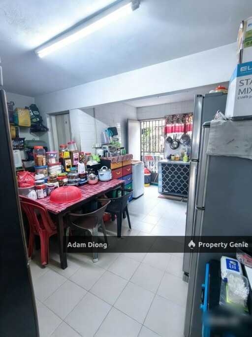 Jalan Bayan, Taman Megah Ria, Masai