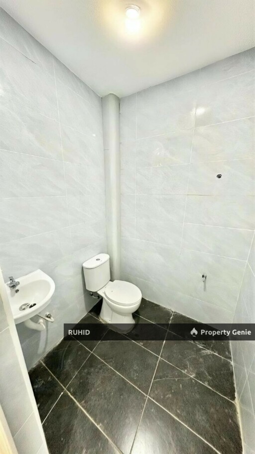 Freehold Single Storey Terrace House | 4 Bedrooms | Fully Renovated | Taman Rinting Masai