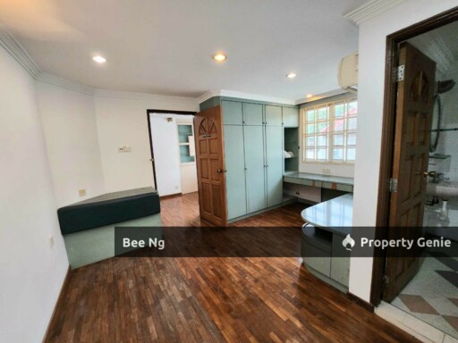 Taman Pelangi 3-Storey Semi-D Johor Bahru Freehold