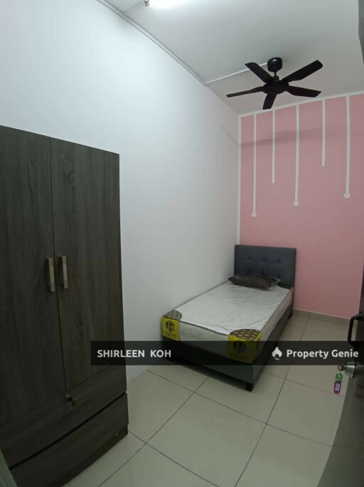 Female room for rent at Suriamas Suites @ Larkin JB Town