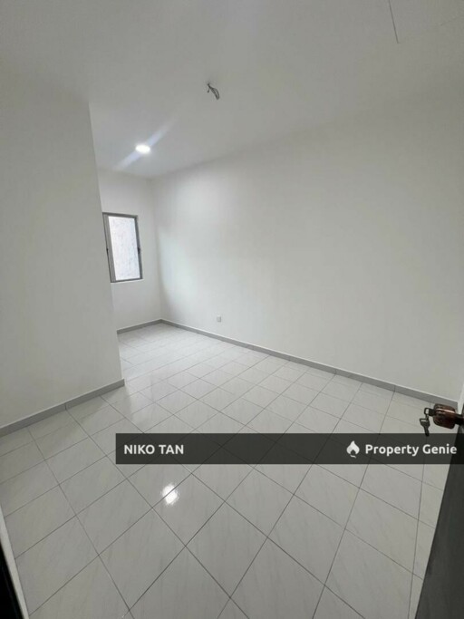 Jalan Sri Putri Double Storey End Lot With Extra Land