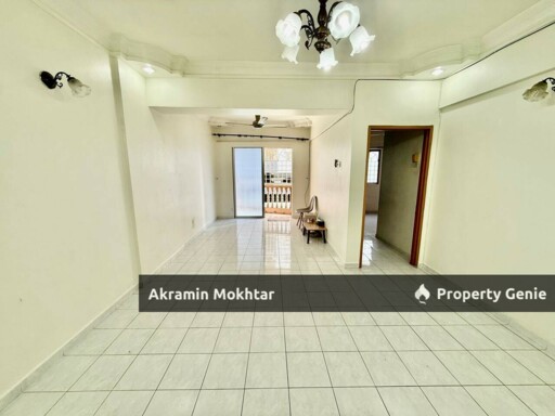 Freehold, Corner Umit & 1 Parking | Apartment Sri Ria, Taman Sepakat Indah, Kajang.