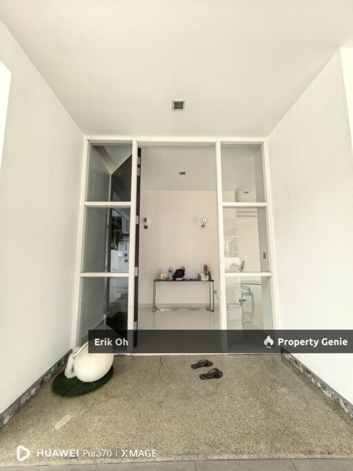 Luxury 3-Storey Corner Bungalow with Pool @ Twin Palm Sungai Long- For Sale
