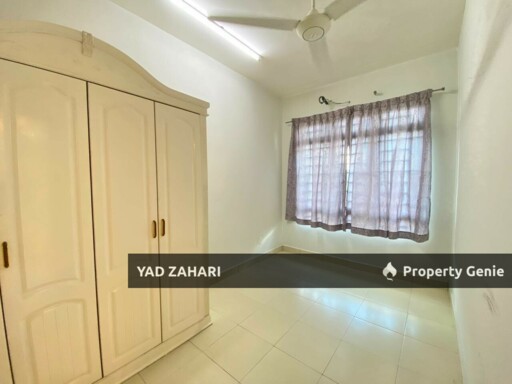 Villa Park, Seri Kembangan | RM330K -  Nicely Renovated, Semi Furnished & Unit Near Lift