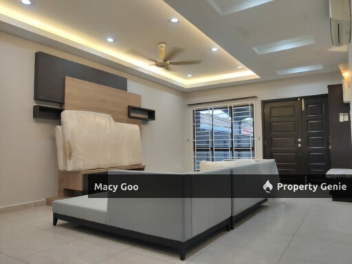 Single Storey Endlot  RENOVATED Taman Merdeka Batu Berendam