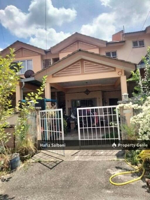 Double Storey Terrace Taman Desa Baiduri Harmoni Sepang