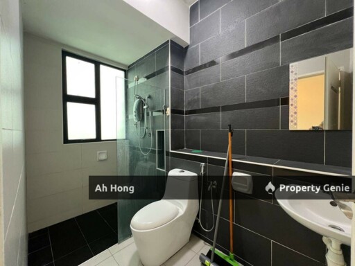 Bukit Indah / Sky Executive / 2bedroom / Fully Furnished / High Floor