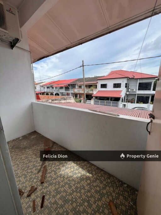 Kampung Lapan Double Storey Corner Lot FREEHOLD for Sale🏡 BELOW VALUE