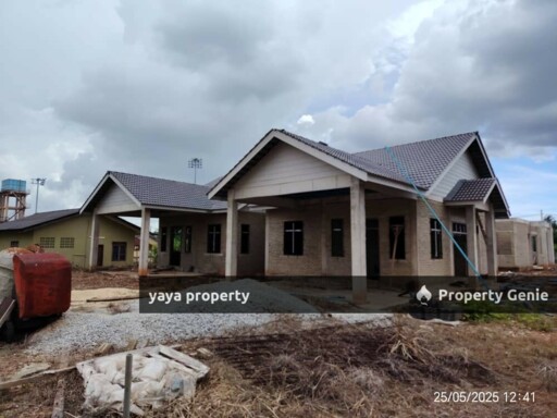 SEMI D MAMPU MILIK DI BELAKANG PASAR RAYA PXR ,JABI BESUT TERENGGANU UNTUK DI JUAL