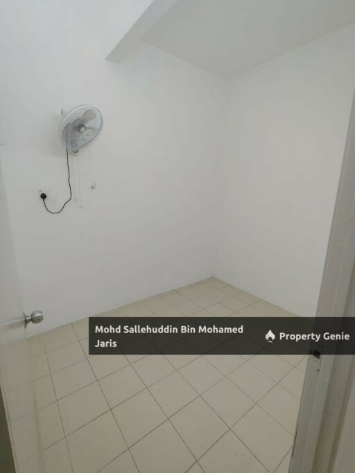 TERES SETINGKAT TAMAN SERI MAHKOTA PERMAI BATU 11  KUANTAN, PAHANG