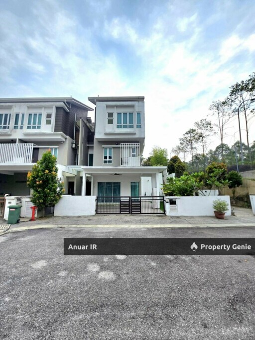 [CORNER LOT EXTRA LAND] 3-storey Terrace Superlink Tiara South