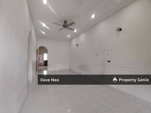 Taman Pulai Utama • 1-Storey House • Nearby Taman Universiti