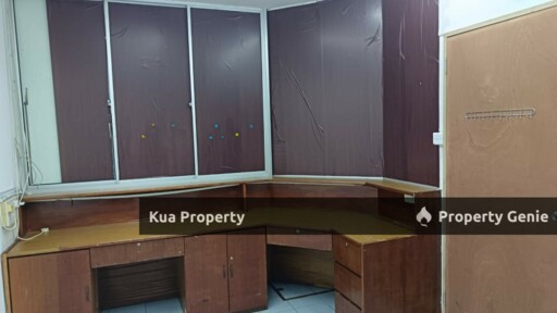 For Rent! Ground Floor Intermediate Shoplot at 3rd Mile, Near Aeon