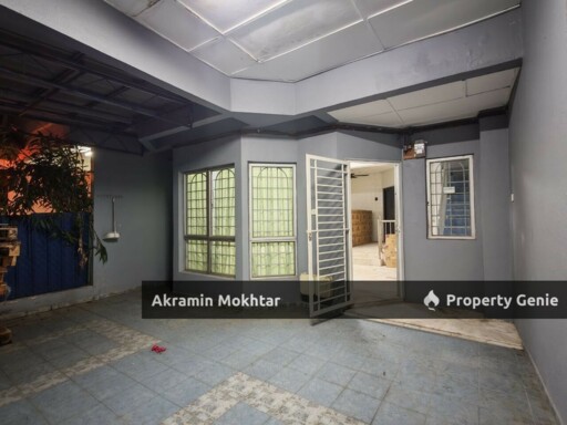 Freehold, Fully Extended & Renovated | Double Storey Terrace (Intermediate)  Desa 12, Bandar Country Homes, Rawang, Selangor.