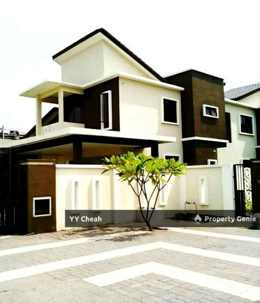Ipoh Double Storey Unoccupied Bungalow For Sale 10k sq ft