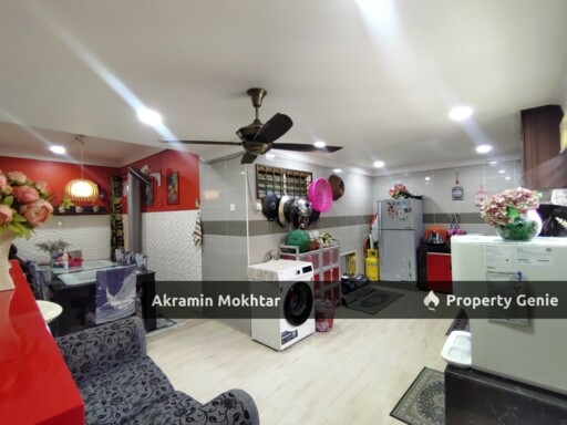 Freehold & Renovated | Double Storey Garnet Emerald Rawang