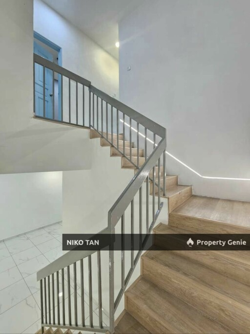 [RENOVATED]2Storey Jalan Lembah, Taman Desa Jaya For Sale