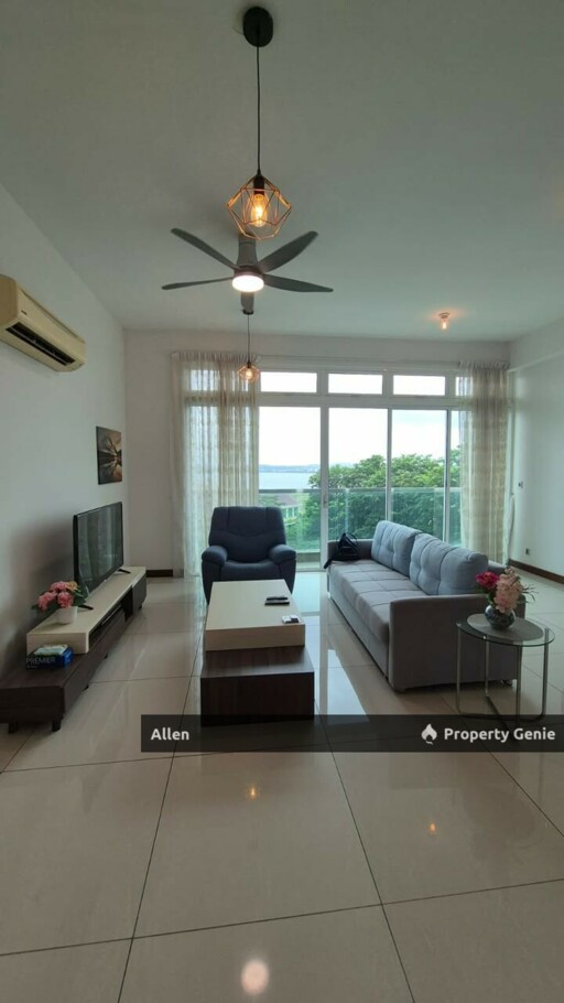 Paragon Residences @ Straits View