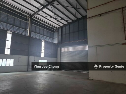 3 storey factory @ Elmina