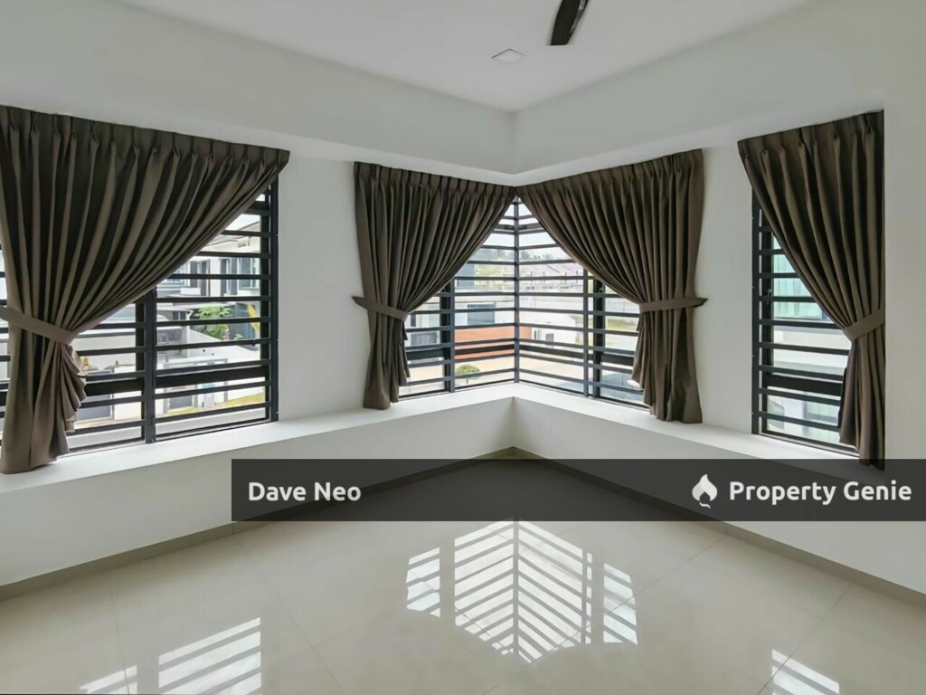 Taman Austin Duta | 2-Storey Cluster House | 4 Beds 4 Baths | Partial Furnished