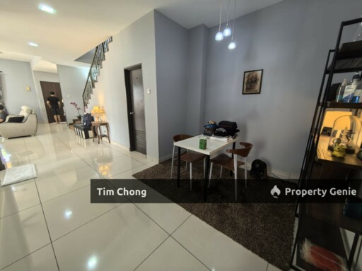 *😍Bestari Height田字屋 屋款好 装修包家具 旁边10尺地 保安区 交通方便。外面就有 店面 和 TF Mart 对面还有 Tesco 和Bukit indah Aeon🔥*