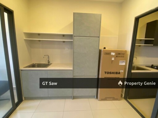 3 Bedroom Spacious Family Suite Fully Furnish For Sales