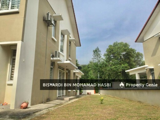 End Lot Facing Open  2 Storey Terrace Presint 14, Putrajaya.
