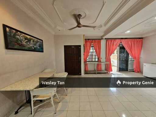 Cheng Lotus 2 Storey Terrace 5 Rooms Partly Furnish Easy Parking Access