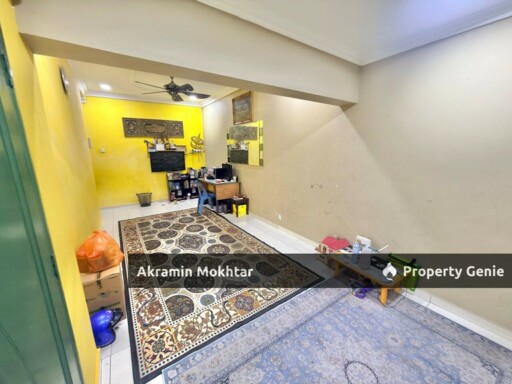FREEHOLD, END LOT & RENOVATED - SINGLE STOREY TERRACE @ JALAN KEBUN, SEKSYEN 30
