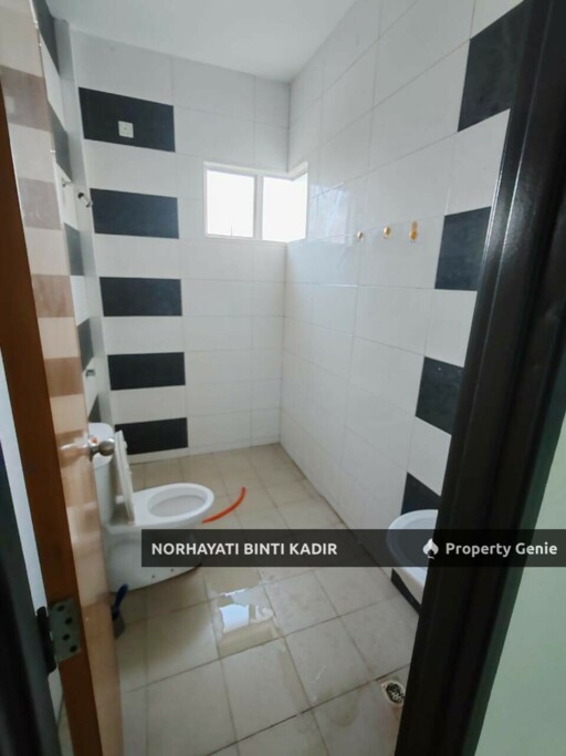 (TURUN HARGA) RUMAH SEMI-D 2 TINGKAT PERUMAHAN BINJAI FIRDAUS 3, TAMAN BINJAI FIRDAUS, KEMAMAN