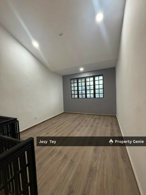 Taman Desa Tebrau Double Storey