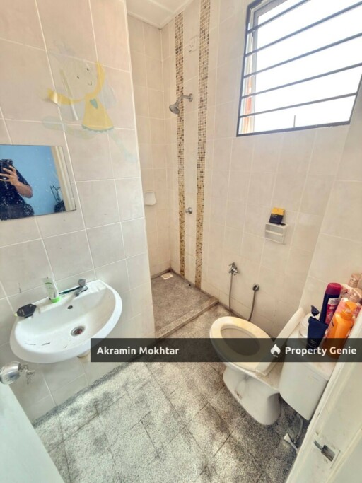 2 STOREY INTERMEDIATE TERRACE @ SEKSYEN U10, ALAM BUDIMAN