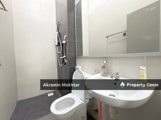 Facing Open, Freehold & Rizab Melayu | 2.5 Storey Terrace Intermediate  Taman Mawar Salak Tinggi Sepang