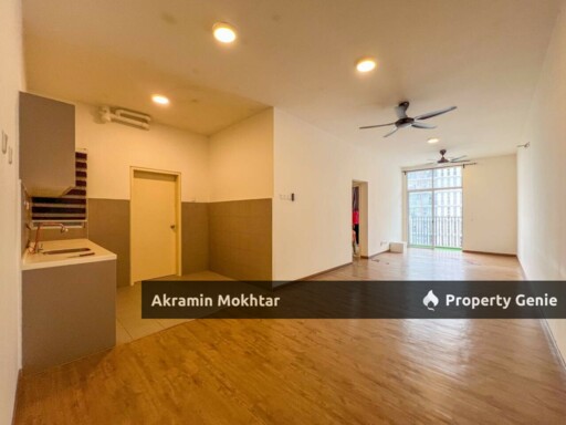 Freehold & 1 Parking | Lakefront Homes Condominium, Cyberjaya