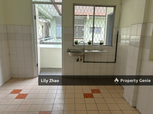 Api Api Apartment Corner Lot with Highway Access for Sale | Next To Public Bank, Kota Kinabalu City