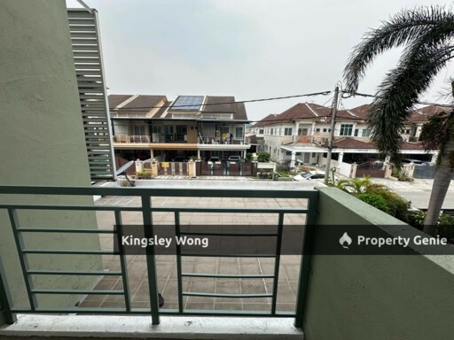 Ipoh Garden East Double Storey Inter Corner House 4 Rooms 3 Bathrooms Extra 10ft Land Beside