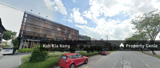 3 Storey Shoplot in Jalan Serampang for sale