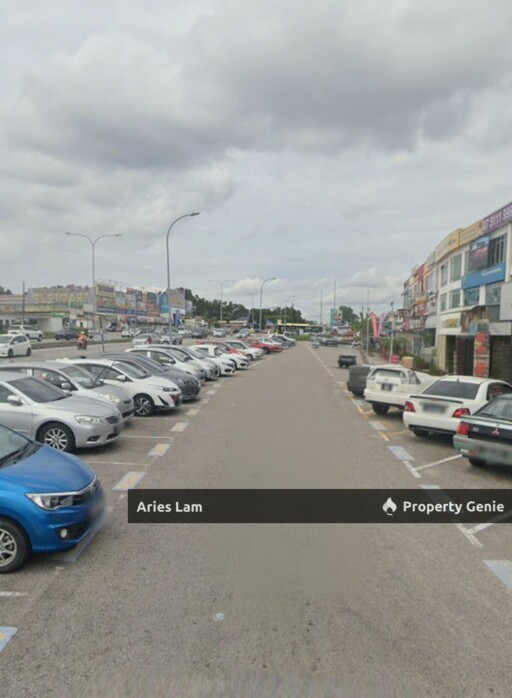 Taman Nusa Bestari 3 Storey Shoplot /Whole Block For Rent