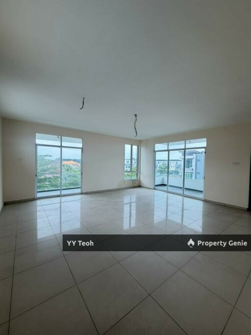 CORNER Bukit Katil Merak Mas Triple Storey Terrace