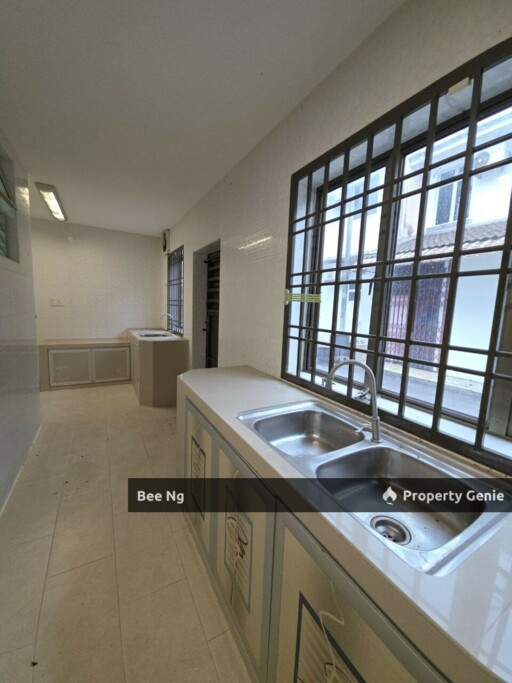 Taman Mutiara / Pontian / Unblock / 2 Storey Terrace