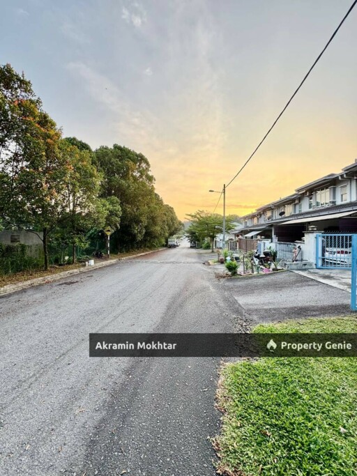 Freehold, Facing Open & Renovated | 2 Storey Terrace House Taman Semenyih Mewah