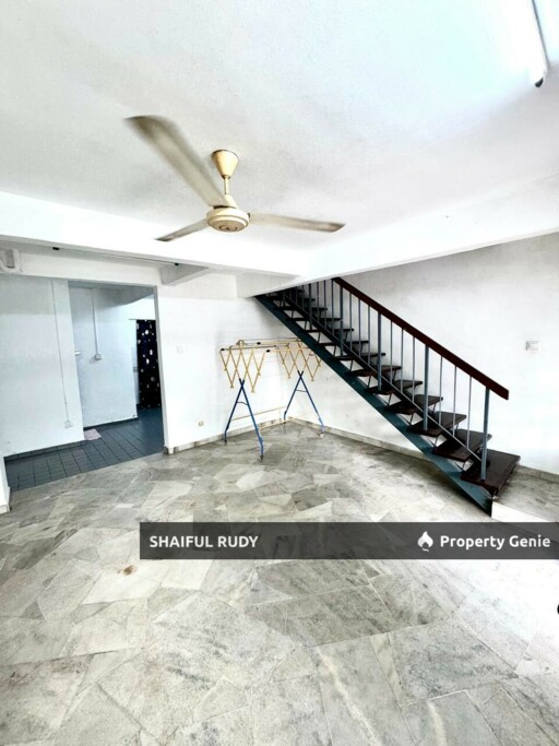 Want to Sell. 2 Storey Terrace House Taman Industri Bolton